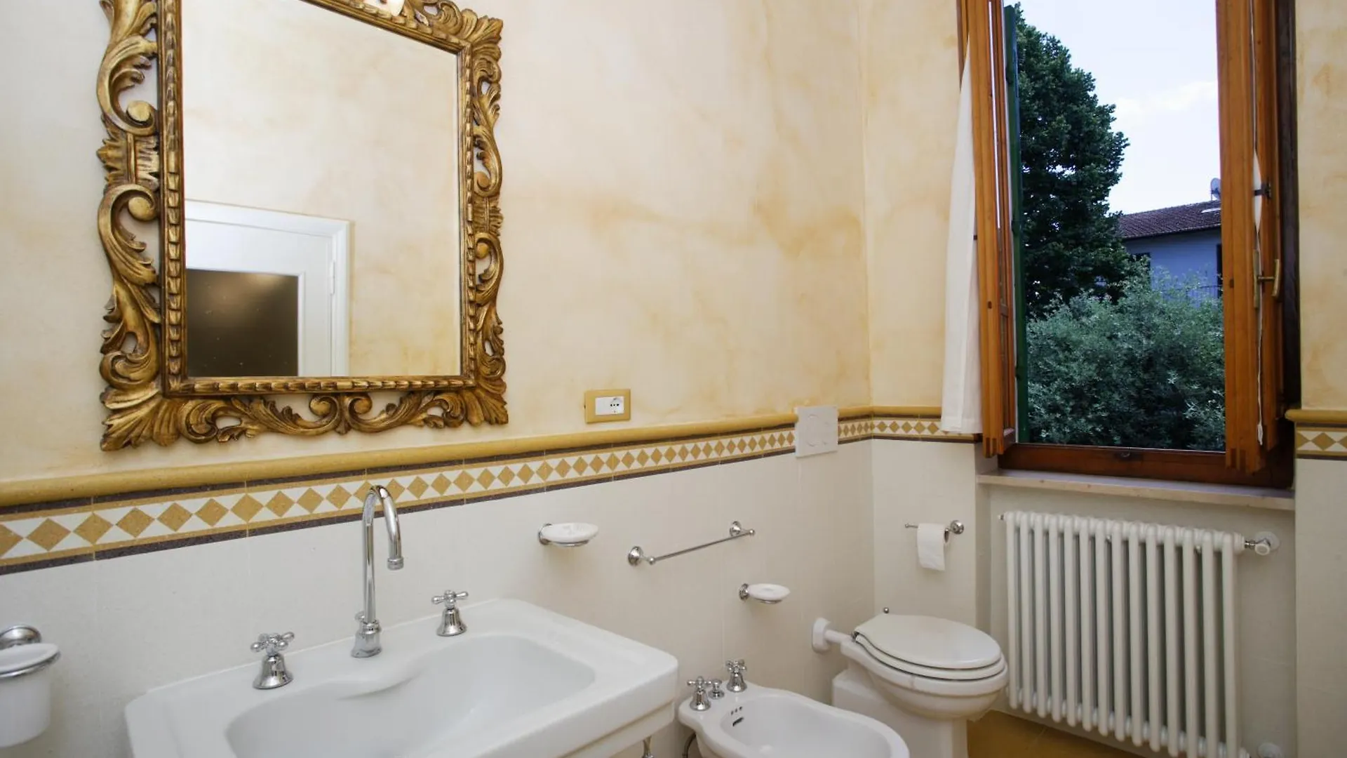 Ampia Villa Con Parco A Sansepolcro